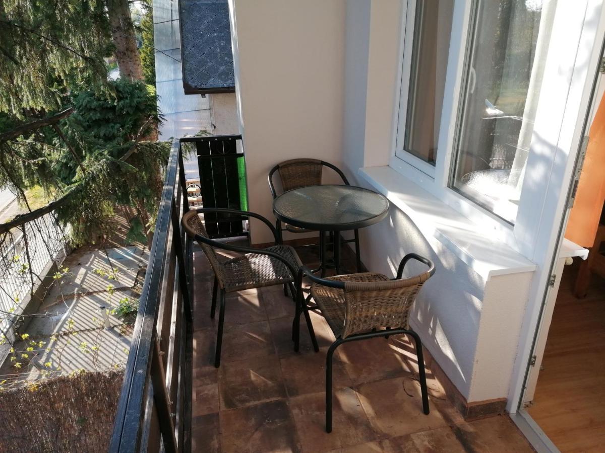 Hullám Panzió Hajduszoboszlo Exterior foto