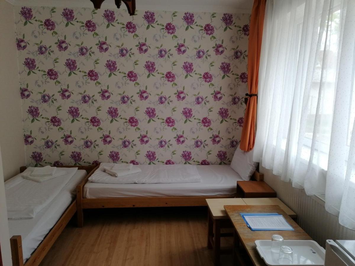 Hullám Panzió Hajduszoboszlo Exterior foto